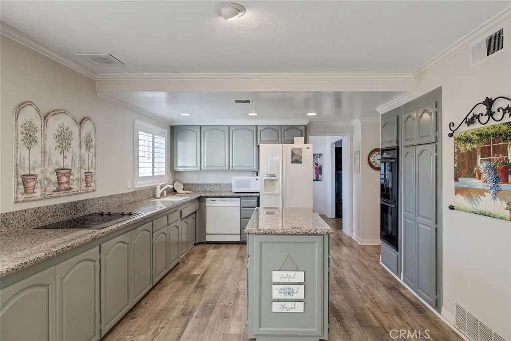 813 Statler Street, San Pedro, California 90731 home-pic-13